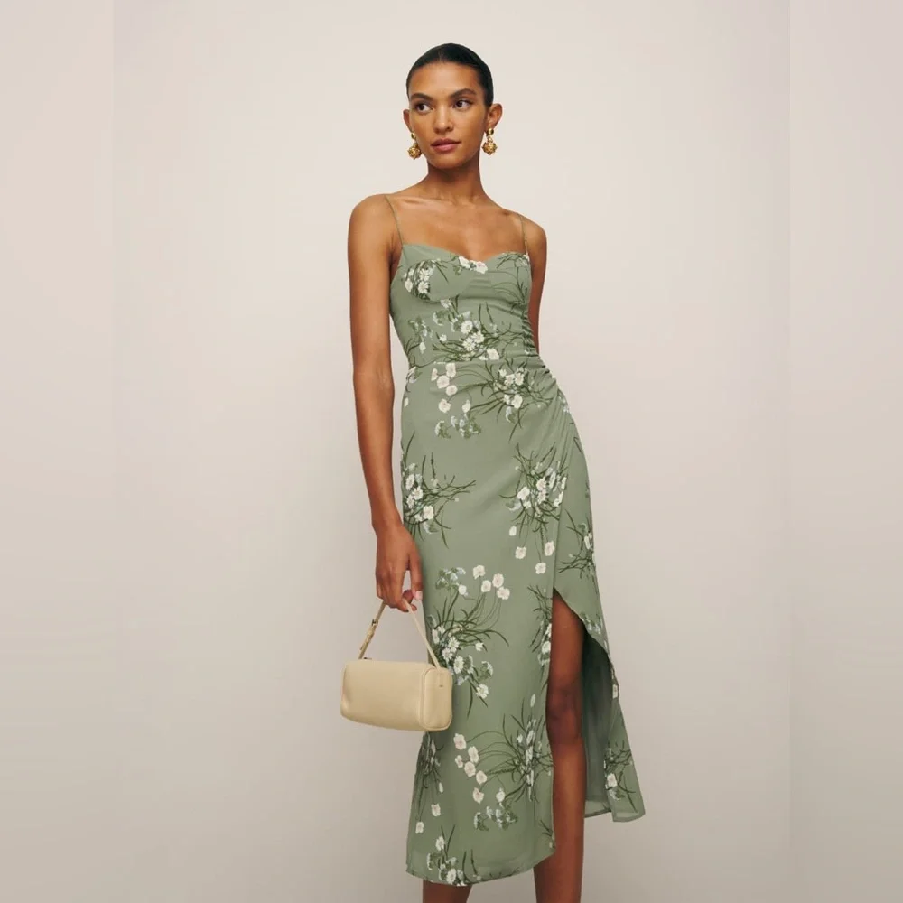 ❌❌SOLD❌❌NEW Reformation Kourtney Sage Floral Maxi Dress in Bonita 2 - Picture 3 of 16